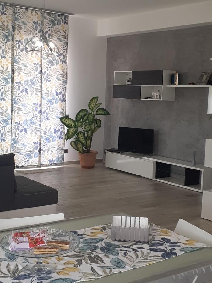 Villa Cecilia Монталегро Екстериор снимка